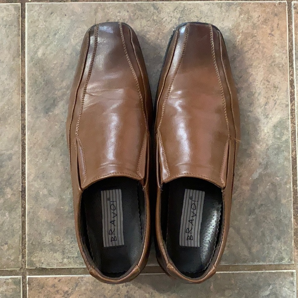 Men’s dress shoes